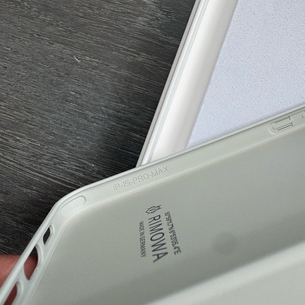 Rimowa Iphone Case Aluminum For IPhone 14/15 Pro Max - Picture 8 of 8